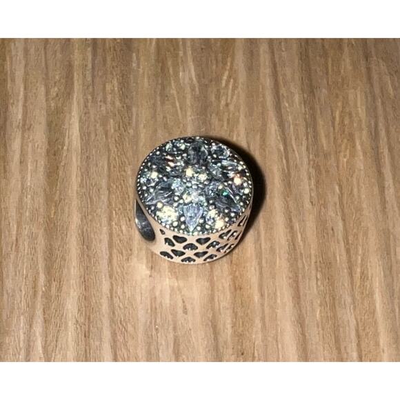 Authentic Pandora Moments Radiant Bloom Charm Bead Silver 925 ALE 791762CZ - Picture 1 of 4